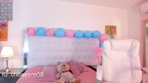 Snapshot of chloe__evans_ chatting on September 2025 11:55:02 AM Chloe online show from September 2025 11:55:02 AM