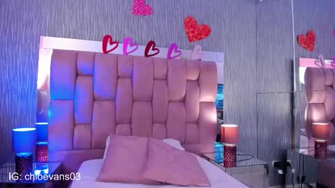 Snapshot of chloe__evans_ chatting on September 2025 11:37:01 AM Chloe online show from September 2025 11:37:01 AM