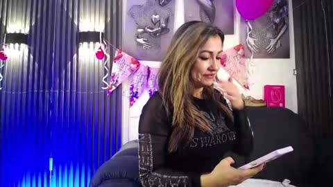 Chloe  online show from February 2026 12:56:01 PM