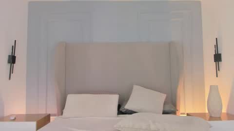 Chloe online show from March 2026 12:11:01 PM