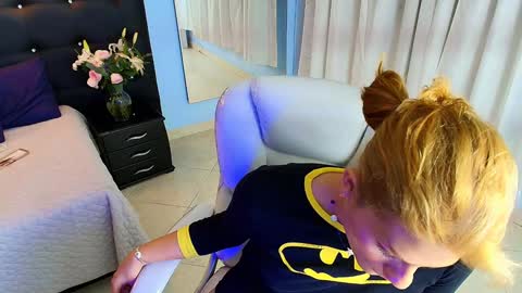 CHLOE online show from December 2024 12:42:02 AM