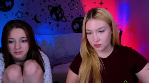 Snapshot of chloe_ley chatting on July 2026 03:23:01 AM chloe_ley online show from July 2026 03:23:01 AM