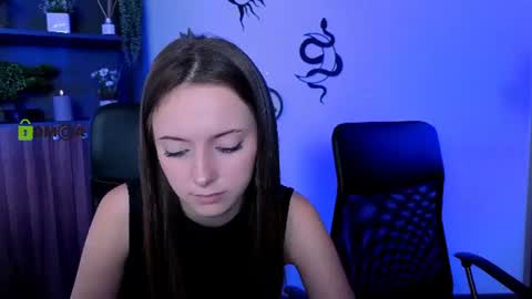 Snapshot of chloe_ley chatting on July 2026 09:03:02 AM chloe_ley online show from July 2026 09:03:02 AM