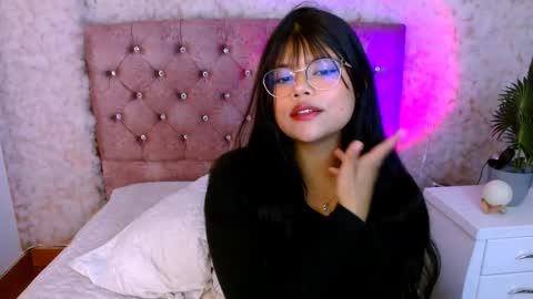 Snapshot of chloe_parkeer chatting on November 2025 08:52:01 PM Chloe online show from November 2025 08:52:01 PM