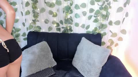 Chloe online show from March 2026 12:39:02 PM