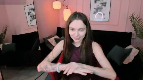Snapshot of chloe_sunny chatting on June 2026 02:11:01 PM Chloe online show from June 2026 02:11:01 PM