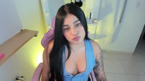 chloe_t2 online show from October 2025 03:17:02 AM