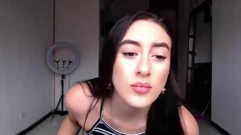 Snapshot of chloe_vahos chatting on June 2026 08:24:01 PM Chloe online show from June 2026 08:24:01 PM