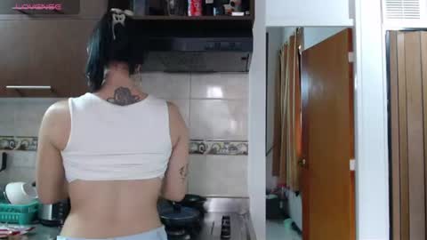 Snapshot of chloe_vahos chatting on July 2026 09:57:01 PM Chloe online show from July 2026 09:57:01 PM