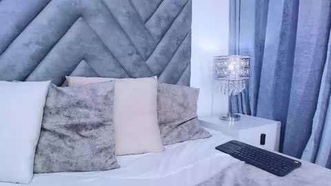 chloe_wilson7 online show from March 2025 11:17:01 AM