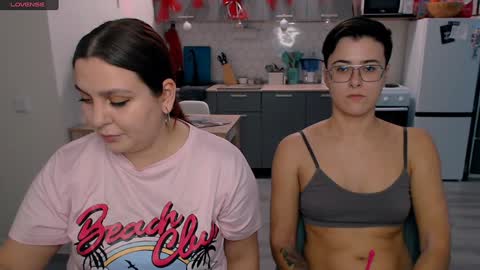 Eva and Sandra online show from December 2024 06:56:02 PM