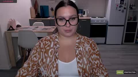 Eva and Sandra online show from September 2025 05:31:01 AM