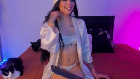 Snapshot of chloeaddamss chatting on January 2026 05:01:02 AM 3 online show from January 2026 05:01:02 AM