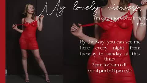 Snapshot of chloeblurr chatting on August 2026 10:44:02 PM Julia online show from August 2026 10:44:02 PM