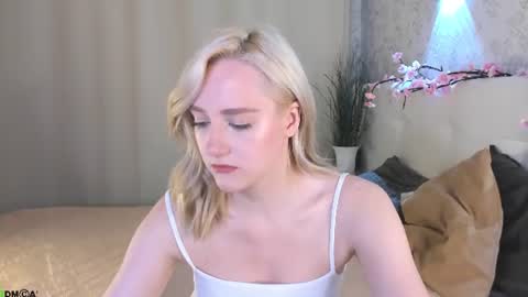 Chloe Deccker online show from June 2026 01:05:02 AM