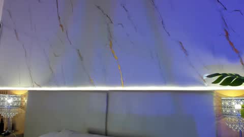 Chloee online show from November 2025 11:54:01 AM