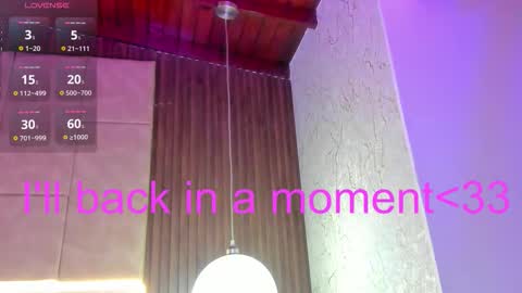 Chloee online show from December 2025 11:47:01 AM