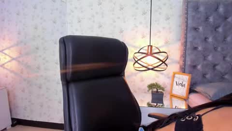 Snapshot of chloeharper_ chatting on November 2025 12:40:02 PM Chloe Harper online show from November 2025 12:40:02 PM