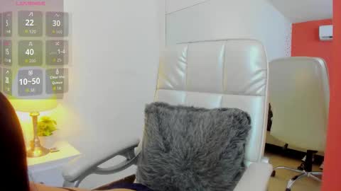 Snapshot of chloeharper_ chatting on November 2025 01:23:01 PM Chloe Harper online show from November 2025 01:23:01 PM