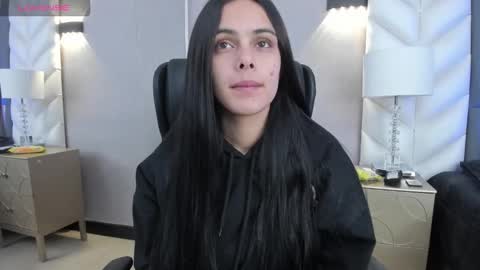 Snapshot of chloeharper_ chatting on December 2025 11:36:02 AM Chloe Harper online show from December 2025 11:36:02 AM