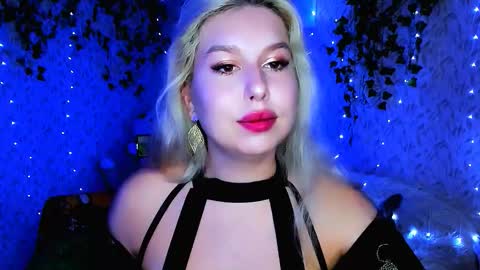 ChloeRicci online show from October 2025 12:06:01 PM