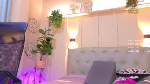 Snapshot of chloerossee chatting on June 2026 01:16:01 AM Chloe rosse online show from June 2026 01:16:01 AM