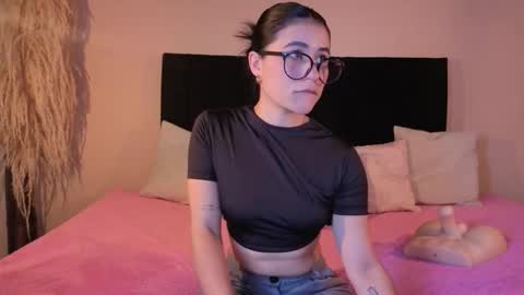 ChloeTurner  online show from November 2025 06:52:01 PM