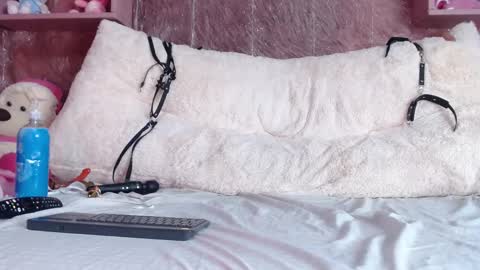 chlooe_zoe online show from February 2025 10:14:02 PM