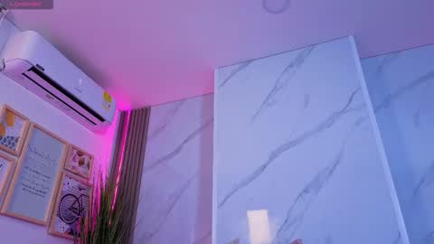 Chlooe online show from October 2025 02:31:01 AM