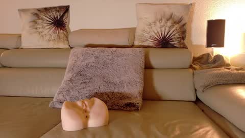 chlover855 online show from April 2026 06:30:02 PM