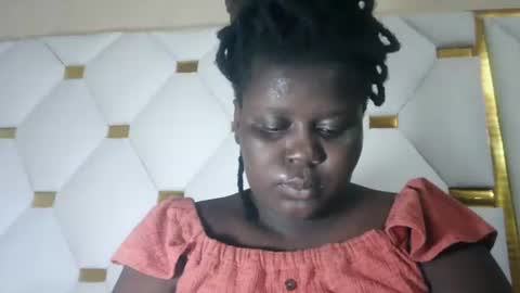 Snapshot of choclate_goddess chatting on December 2025 06:51:01 AM Paula online show from December 2025 06:51:01 AM