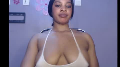 Snapshot of choco_chocox chatting on February 2025 02:24:01 PM ESTHER online show from February 2025 02:24:01 PM