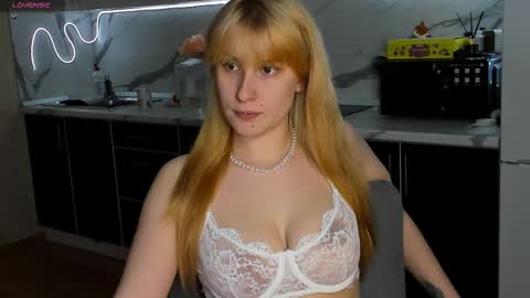 choco_meowx online show from February 2026 07:45:02 PM