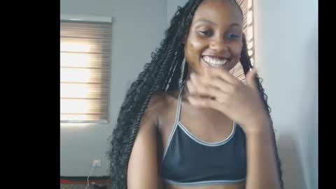 Snapshot of choco_petitqueen chatting on February 2026 07:50:01 AM choco_petitqueen online show from February 2026 07:50:01 AM