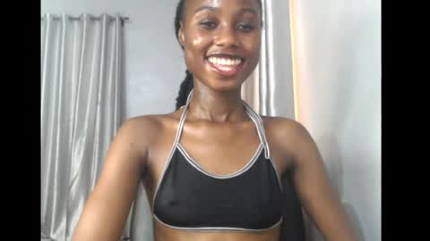 choco_petitqueen online show from April 2026 08:00:02 AM