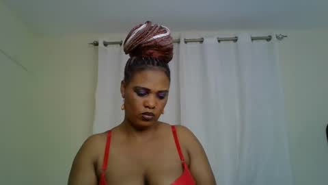 Snapshot of choco_violet chatting on February 2025 06:53:02 AM VIOLET online show from February 2025 06:53:02 AM