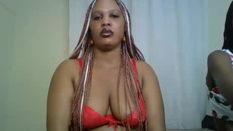 Snapshot of choco_violet chatting on February 2025 04:44:02 AM VIOLET online show from February 2025 04:44:02 AM