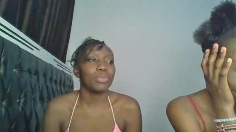 chocobear22 online show from November 2025 12:20:01 AM