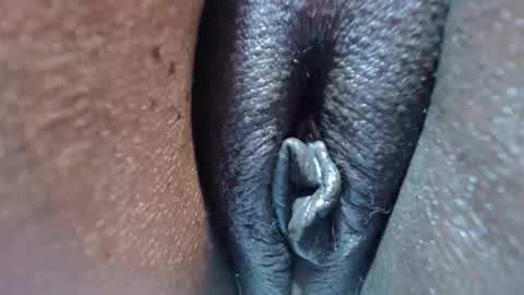 Snapshot of chocolatabig chatting on November 2025 09:00:02 AM chocolatabig online show from November 2025 09:00:02 AM