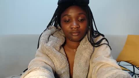 Lofti online show from May 2026 10:44:02 PM