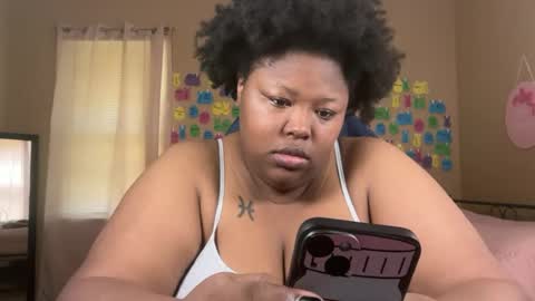 Snapshot of chocolatebunnyxx69 chatting on June 2026 04:35:02 PM Melina online show from June 2026 04:35:02 PM