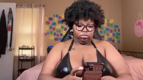 Snapshot of chocolatebunnyxx69 chatting on July 2026 04:13:01 PM Melina online show from July 2026 04:13:01 PM