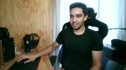 Snapshot of chocomate chatting on April 2026 02:11:02 PM chocomate online show from April 2026 02:11:02 PM