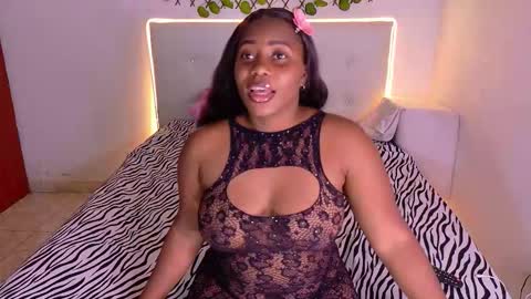 Snapshot of chocoo_dessert chatting on November 2025 03:49:01 AM online show from November 2025 03:49:01 AM