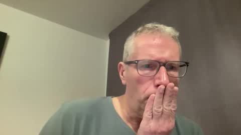 choupipat1 online show from December 2025 10:17:02 PM