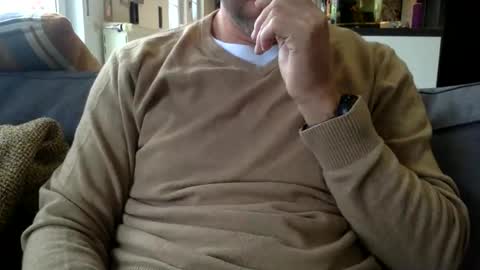 Snapshot of chris13abcd chatting on September 2025 06:46:01 AM chris13abcd online show from September 2025 06:46:01 AM