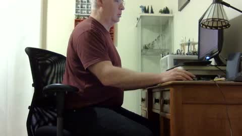 chris2002b online show from March 2025 04:24:02 AM