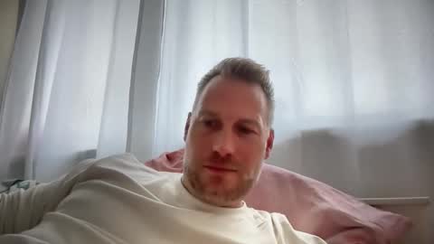 Snapshot of chris2024x chatting on October 2025 01:39:02 PM Christian online show from October 2025 01:39:02 PM