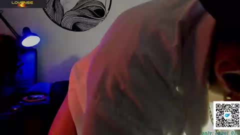 Snapshot of chris_angel01 chatting on December 2024 12:51:02 AM chris_angel01 online show from December 2024 12:51:02 AM