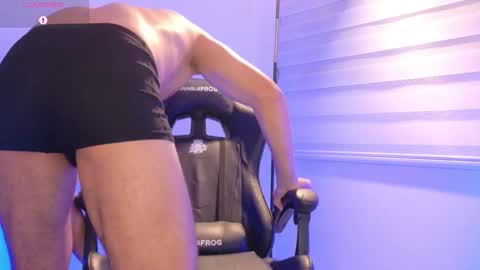 Chris Argent online show from October 2025 02:52:01 AM